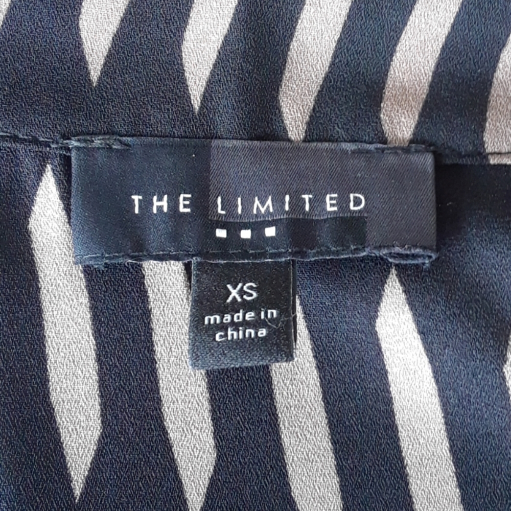 The Limited - Picture 8 of 8